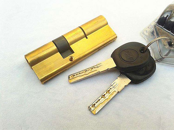 新密汽車開鎖電話(汽車開鎖電話)